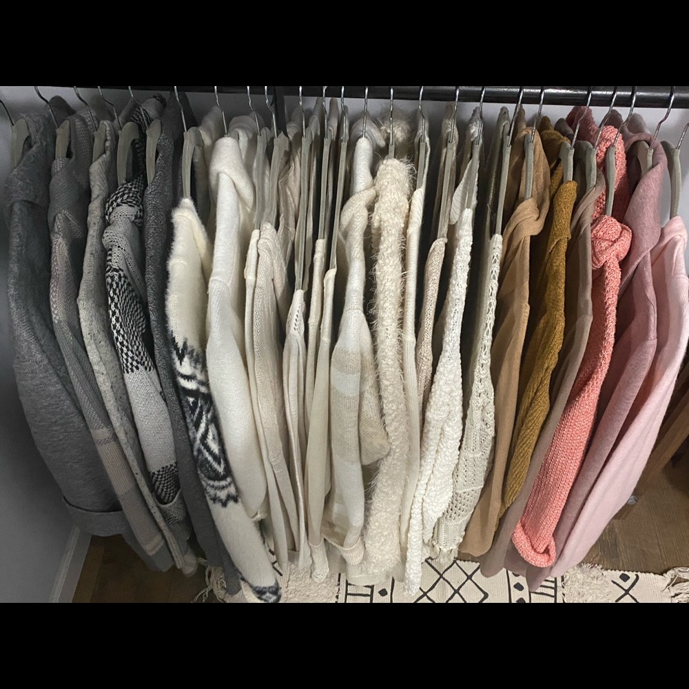 Sweaters And Cardigans - image 2